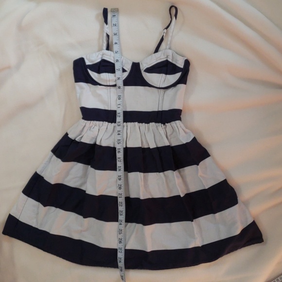 Forever 21 Striped Dress - Picture 2 of 8